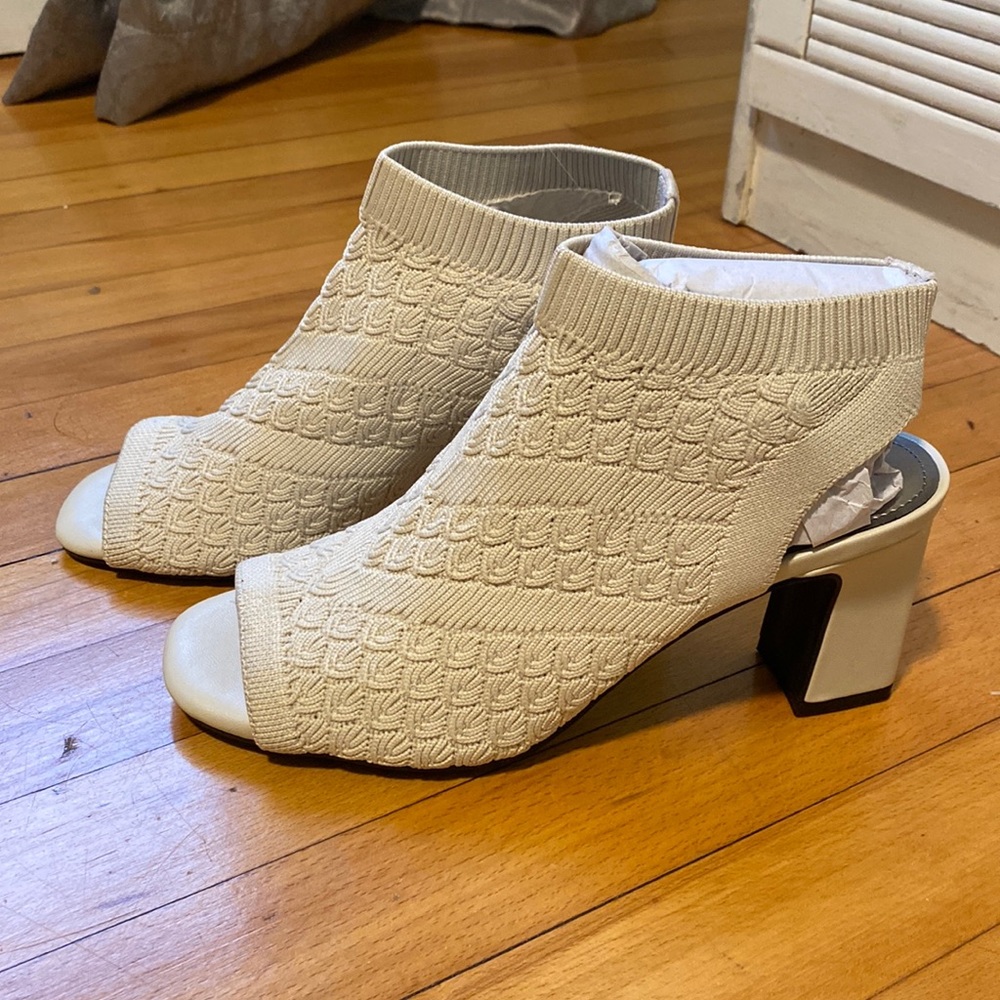 Impo memory foam stretch heels